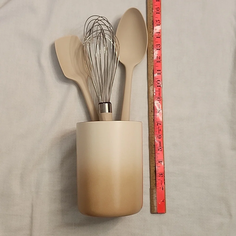 NIB GIR Utensil Holder and Utensils Set with Short St_ries Basket